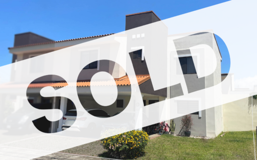 Casa en venta en condominio con ubicación privilegiada